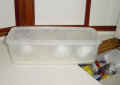 Bottom ice box container