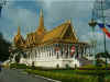 Phnom Penh Royal palace.jpg (28249 bytes)